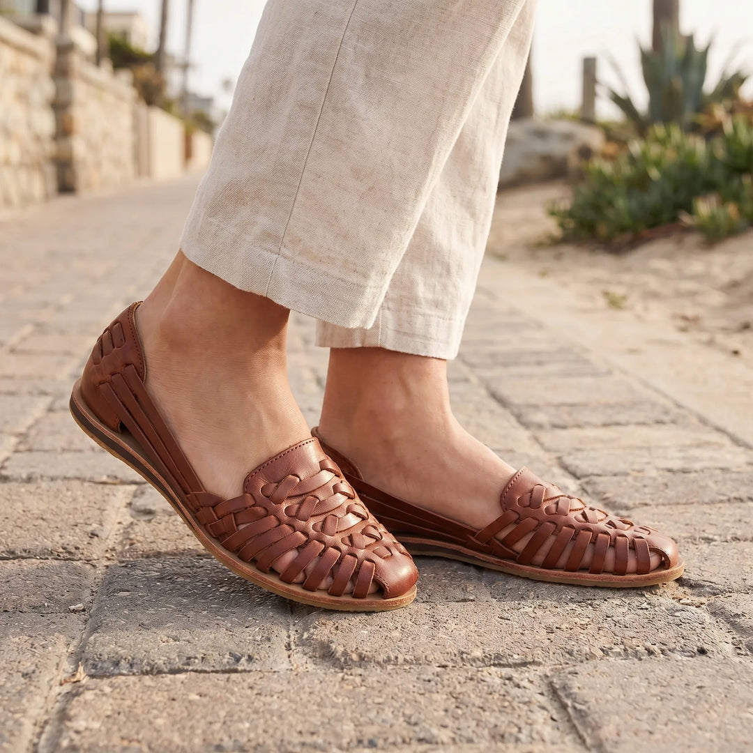 Women's Woven Flat Sandals - Slip On Closed Toe for Summer