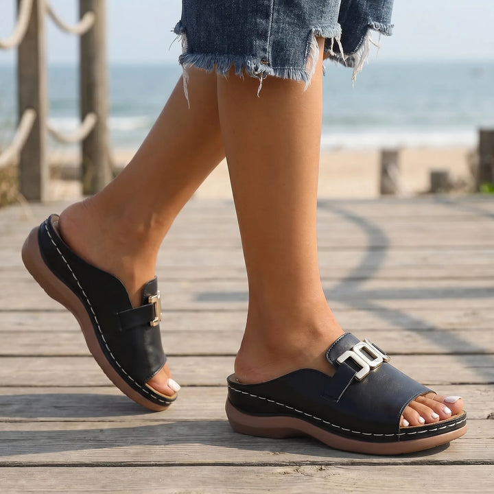Women's Summer Slide Sandals - Open Toe with Chain Detail