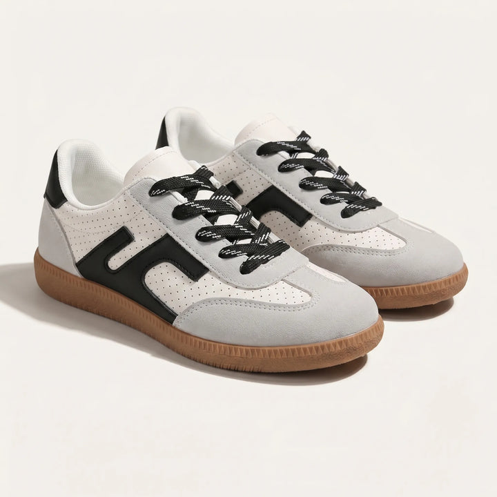Women's Retro Low Top Sneakers - Lace Up for Casual