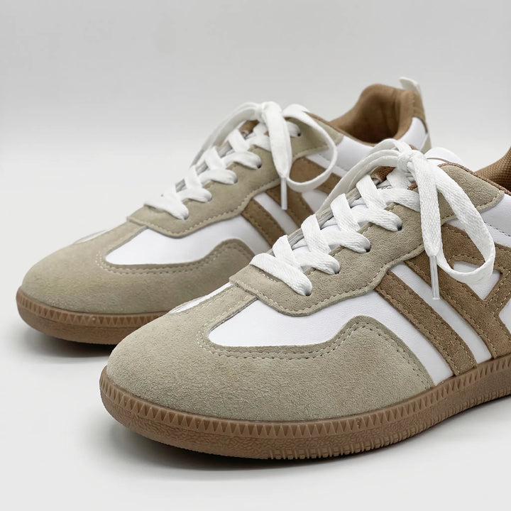 Women's Retro Lace Up Sneakers - Casual Shoes for Summer